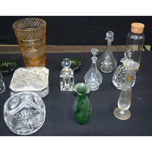 2558 - Collection of glass items vases decanters etc Qty.