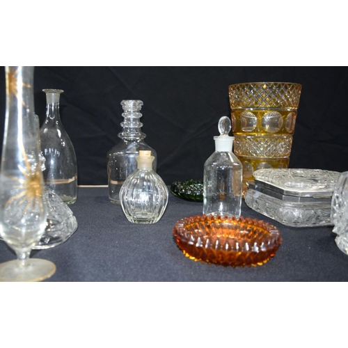 2558 - Collection of glass items vases decanters etc Qty.