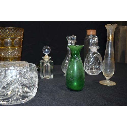 2558 - Collection of glass items vases decanters etc Qty.