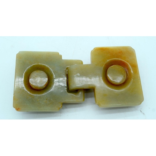 2643 - A Chinese Jade belt buckle 10 x 6.5cm.