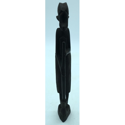 2662 - A group of mainly hardwood  African figures largest 39cm (6).