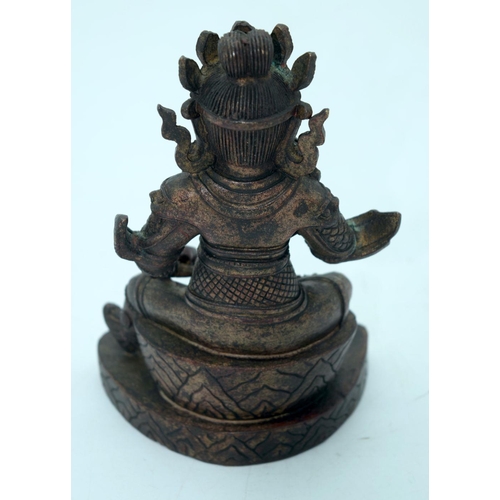 2686 - A Chinese Tibetan bronze Buddha 18cm.