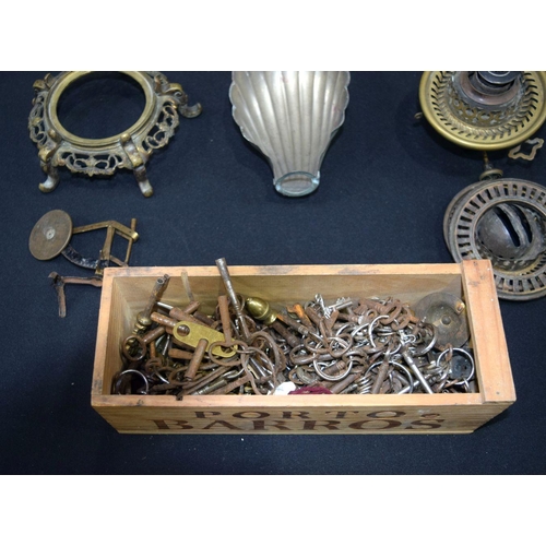 2706 - Collection of metal/brass items lamp fittings, candlesticks , watering can, keys etc Qty .