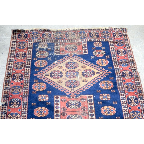 2713 - A Caucasian Shirvan rug 207 x 122cm.