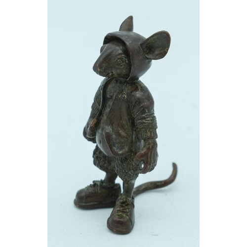 2762 - A Japanese bronze figure of a rat  8cm.