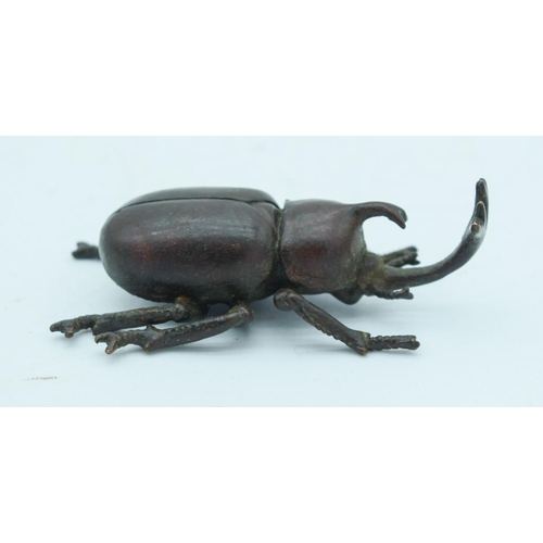 2763 - A Japanese bronze figure of a beetle 6 cm.