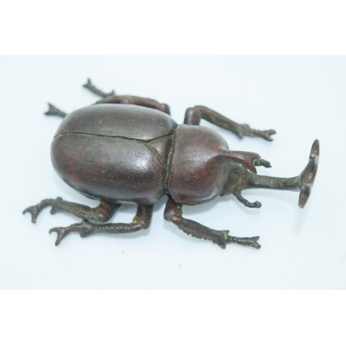 2763 - A Japanese bronze figure of a beetle 6 cm.