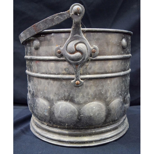 2835 - A Mixed metal bucket finished with plate 29 x 27cm.