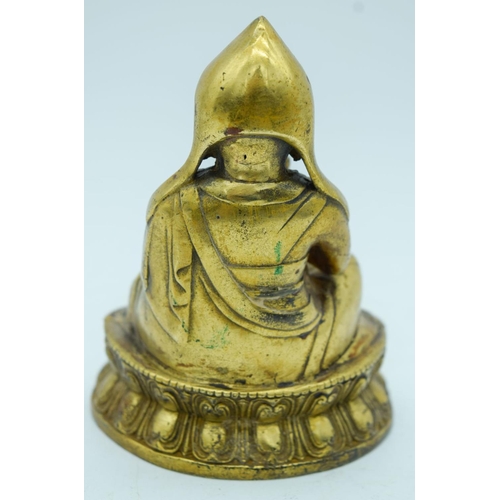 2841 - A Chinese Tibetan bronze Buddha 12cm.