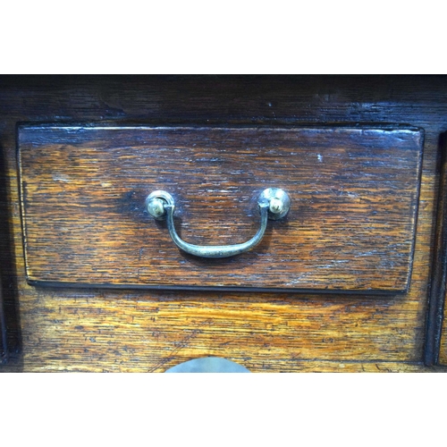 2860 - An 18th Century Oak Low boy 3 drawer cabinet 77 x 53 x 72 cm.