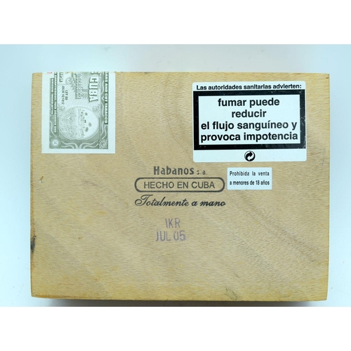 2915 - TTT Trinidad boxed Cuban cigars (24).