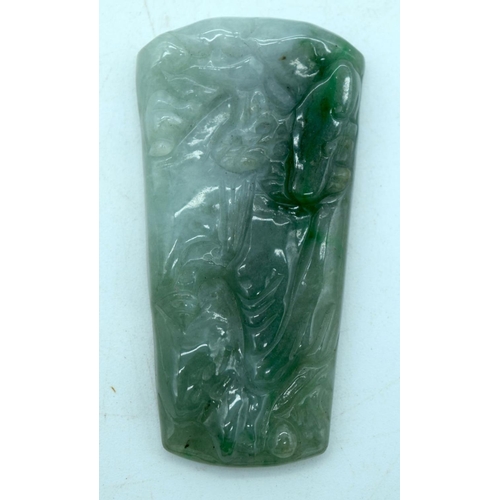 2922 - A collection of Jade and hard stone including a Cockerel , pendants etc (8) 6cm .