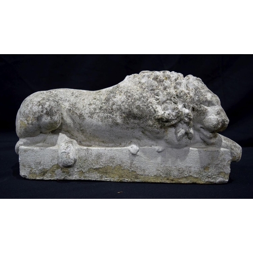 2936 - Two composite stone Lions 45 x 22cm (2).