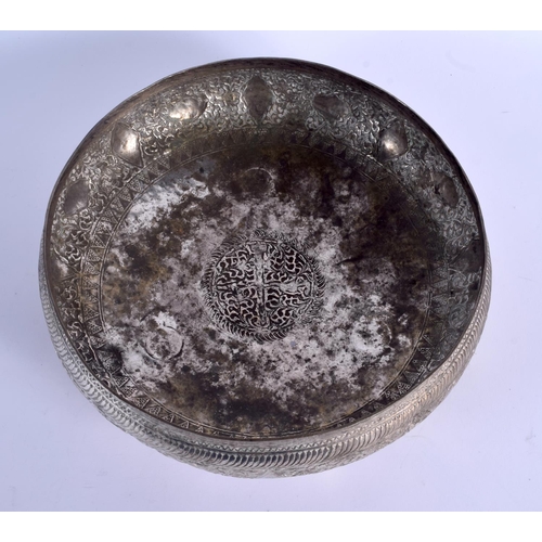 796 - A 19TH CENTURY MIDDLE EASTERN ISLAMIC SILVER BOWL. 320 grams. 25 cm diameter.