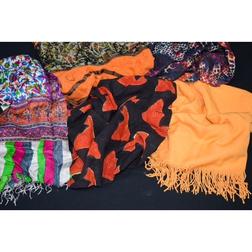 2969 - A collection of quality ladies Shawls/Pashmina some silk, Juma, Manyus,Tolana etc (5).