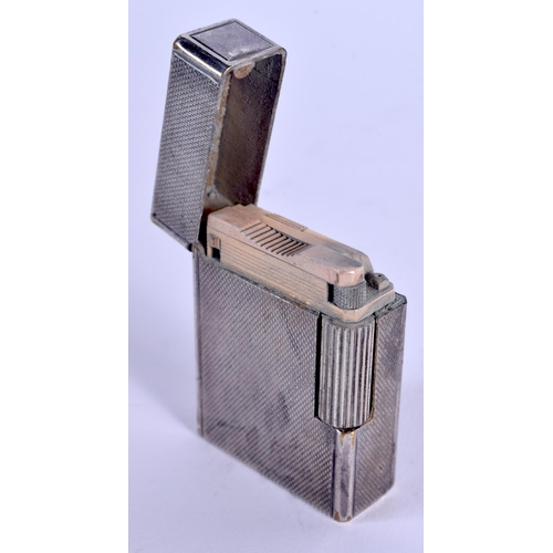 865 - A FRENCH ST DUPONT LIGHTER. 4.5 cm x 3.5 cm.