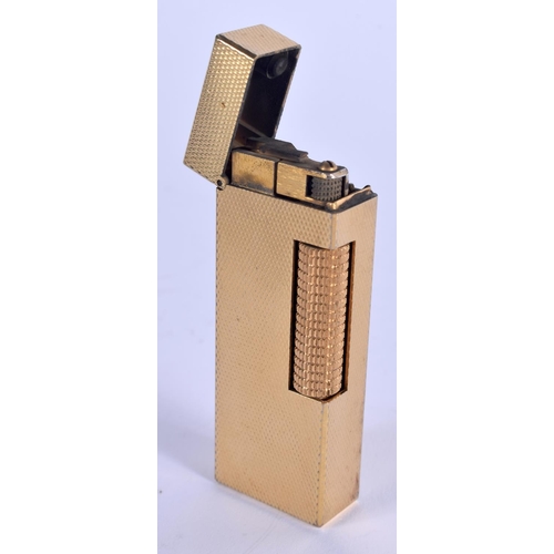 867 - A DUNHILL LIGHTER. 6.5 cm x 2.5 cm.