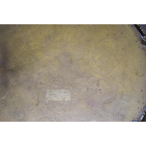 3014 - A Chinese engraved tray on a stand together with a larger platter engraved with a dragon 60cm (3).