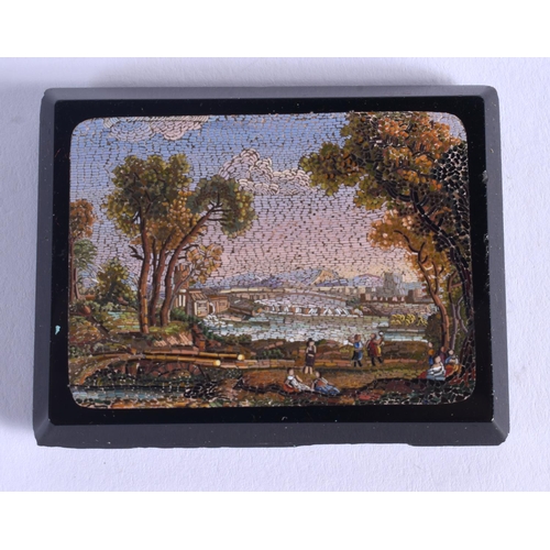 856 - AN EARLY 19TH CENTURY ITALIAN MICRO MOSAIC MARBLE PLAQUE well decorated with inlaid figures and rive... 