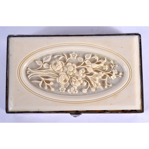 875 - AN ANTIQUE CONTINENTAL IVORY AND SILVER SNUFF BOX. 125 grams. 10 cm x 7 cm.