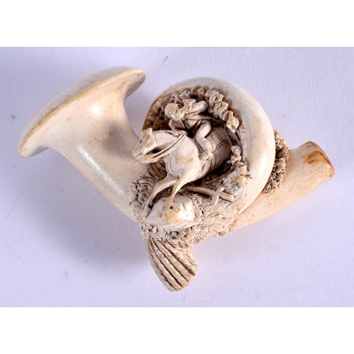 956 - AN ANTIQUE CARVED MEERSCHAUM PIPE. 7 cm x 4.5 cm.