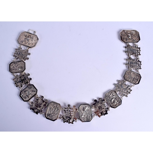 978 - A LATE 19TH CENTURY CHINESE EXPORT SILVER BELT. 174 grams. 66 cm x 5.5 cm.