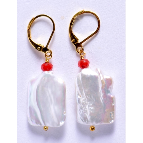 987 - A PAIR OF PEARL AND CORAL EARRINGS. 3 cm x 1.5 cm.