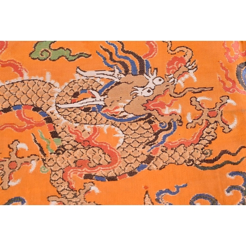 2165 - A LARGE 17TH/18TH CENTURY CHINESE SILK EMBROIDERED BROCADE PANEL Ming/Qing, decorated with dragons. ... 