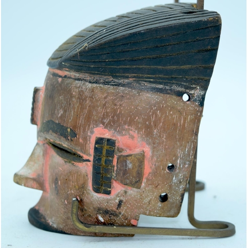 18 - AFRICAN TRIBAL OGONI MASK, NIGERIA.  15cm x 13cm