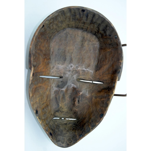 29 - AFRICAN TRIBAL DAN MASK, IVORY COAST / LIBERIA.  27cm x 18cm