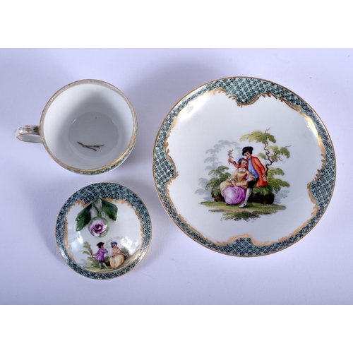 100 - A 19TH CENTURY MEISSEN PORCELAIN CUSTARD CUP COVER AND SAUCER painted with lovers within landscapes.... 