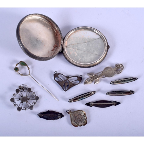 1022 - AN ANTIQUE SILVER AND TORTOISESHELL BOX etc. 50 grams. (qty)