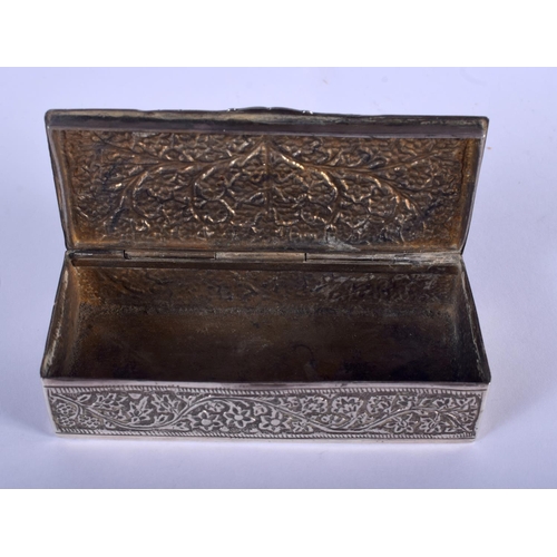 1073 - A SILVER TREE OF LIFE BOX. Birmingham 1940. 95 grams. 9 cm x 2 cm.