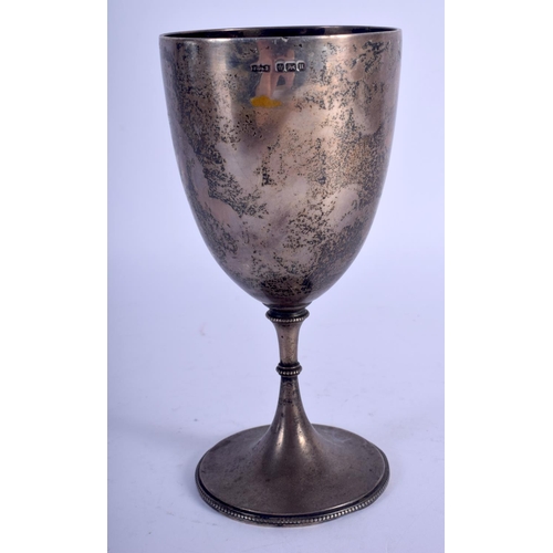 1076 - AN ANTIQUE SILVER CUP. Sheffield 1905. 113 grams. 14.5 cm high.