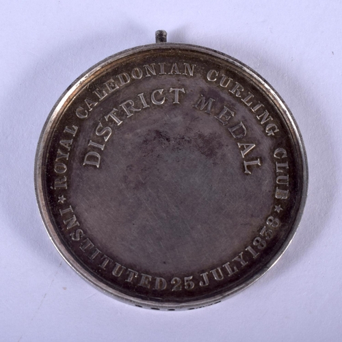 1098 - AN ANTIQUE CURLING CLUB MEDAL. Birmingham 1908. 27 grams. 4 cm diameter.