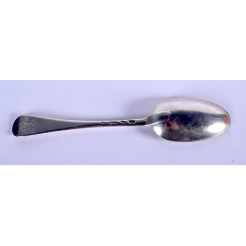 1112 - A GEORGE III SILVER SPOON. London 1790. 72 grams. 20 cm long.