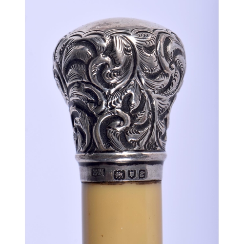 1173 - AN EDWARDIAN SILVER MOUNTED LACQUER BATON. London 1902. 45 cm long.