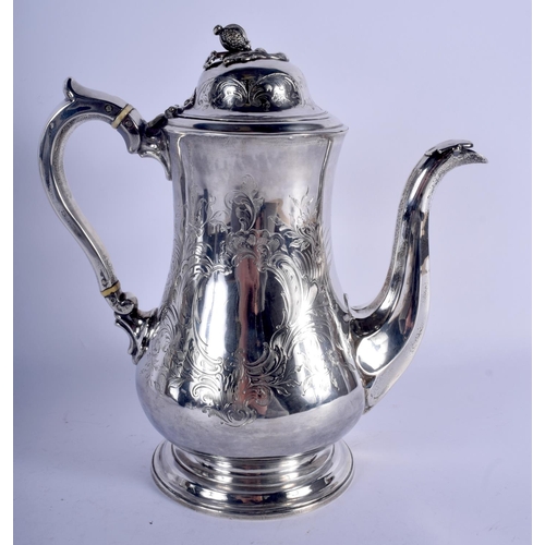 1177 - AN ANTIQUE SILVER COFFEE POT. London 1897. 679 grams. 25 cm x 22 cm.