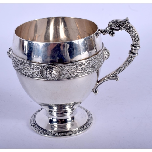 1187 - A CHARMING ART DECO IRISH SILVER MUG. Dublin 1923. 189 grams. 11 cm x  9 cm.