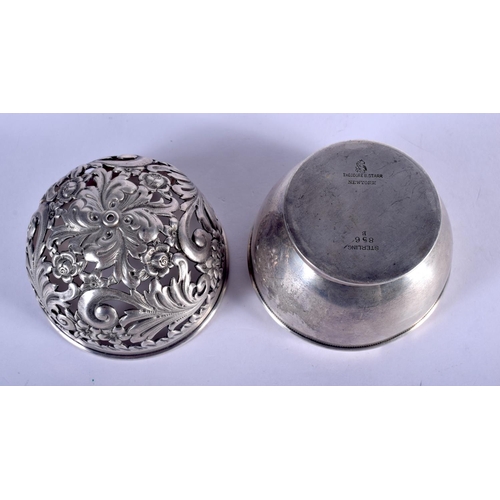 1188 - A STERLING SILVER BOX AND COVER. 92 grams. 9 cm x 8 cm.