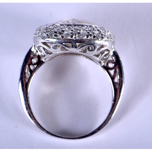 1190 - A SILVER CZ RING. M. 6.4 grams.