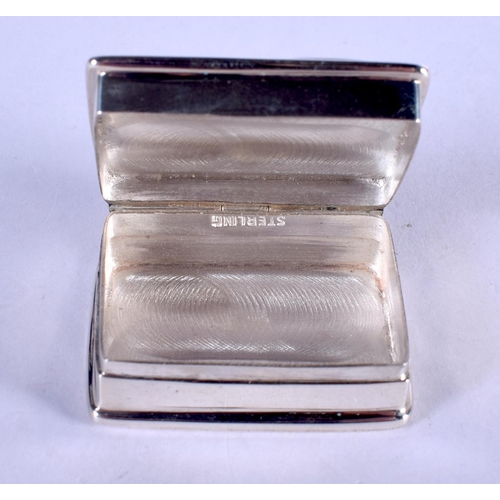 1205 - A SILVER MASONIC PILL BOX. 19 grams. 3.5 cm x 2.5 cm.