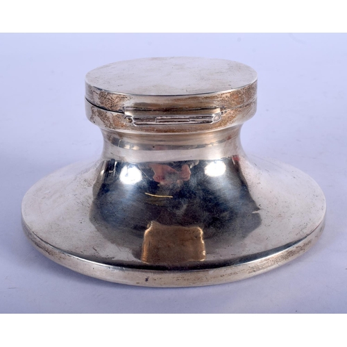 1238 - AN EDWARDIAN SILVER INKWELL. Birmingham 1912. 502 grams overall. 13 cm x 7 cm.