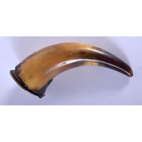 1276 - A 19TH CENTURY SCOTTISH CARVED HORN SNUFF MULL. 10 cm x 5 cm.