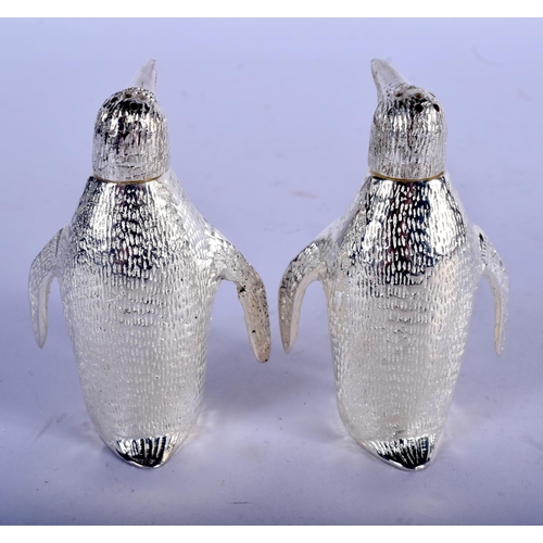 1304 - A PAIR OF SILVER PLATED PENGUIN CONDIMENTS. 8 cm x 5 cm.