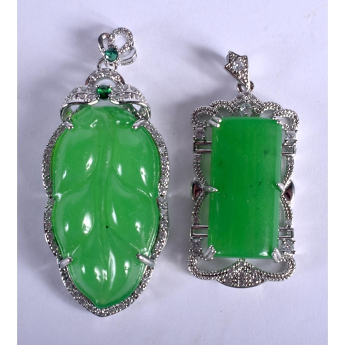 1336 - TWO CHINESE JADE PENDANTS 20th Century. 31 grams. 6.5 cm x 3 cm. (2)