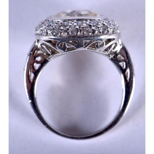 1351 - A SILVER RING. M. 5 grams.