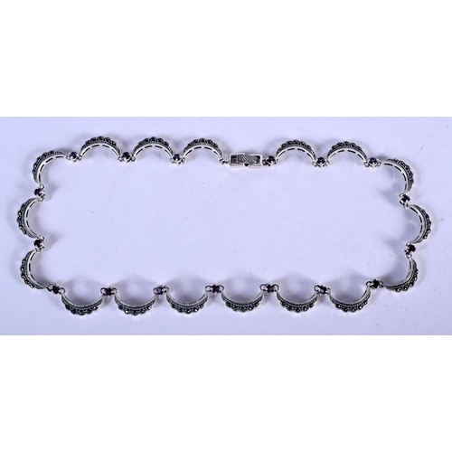 1356 - A SILVER NECKLACE. 36 grams. 46 cm long.