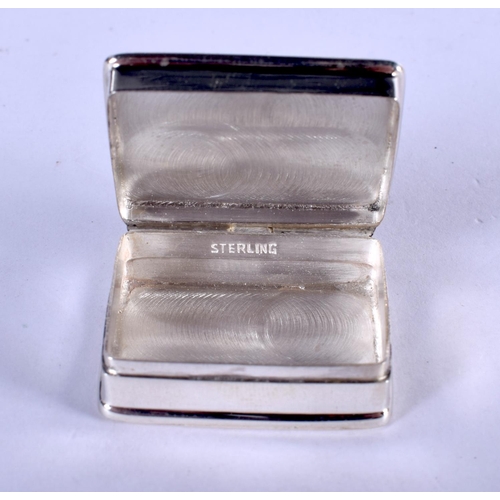 1373 - A SILVER CRICKET BOX. 20 grams. 3.5 cm x 2.5 cm.