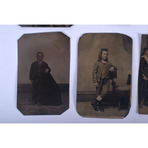 1391 - OLD DAGUERREOTYPES. (qty)